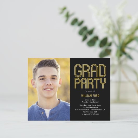 Groovy Charm Graduation Party Einladung Postkarte (Stehend Vorderseite)