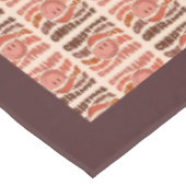 Groovy Christmas 70s Pastel Smiling Emoji Funky Tischdecke (Schrägansicht)