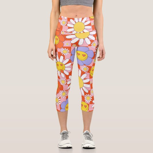 Groovy Daisy Floral Checkerboard, Y2K 90s Capri Leggings (Vorderseite)