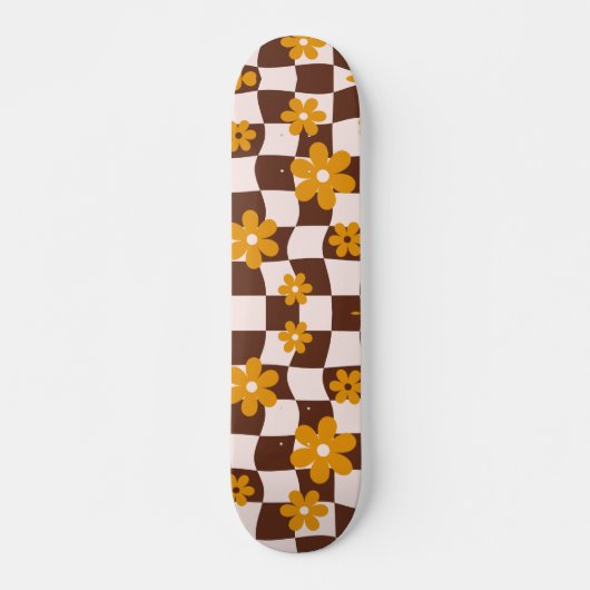 Groovy Daisy Floral Checkerboard, Y2K 90s Skateboard (Vorne)