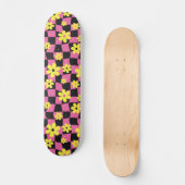 Groovy Daisy Floral Checkerboard, Y2K 90s Skateboard (Vorderseite)