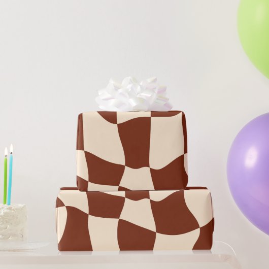 Groovy Daisy Floral Checkerboard, Y2K 90s Wrappin Geschenkpapier (Partygeschenke)