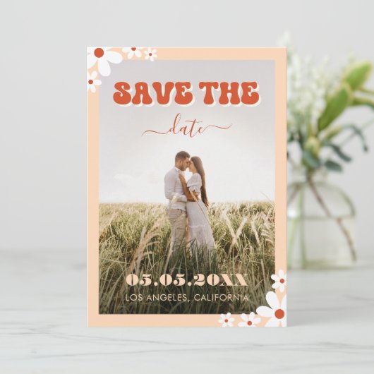 Groovy Daisy Retro Hippie 70er Seventies Wedding Save The Date (Stehend Vorderseite)