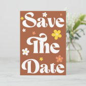 Groovy Daisy Terracotta Retro Typografie & Foto Save The Date (Stehend Vorderseite)