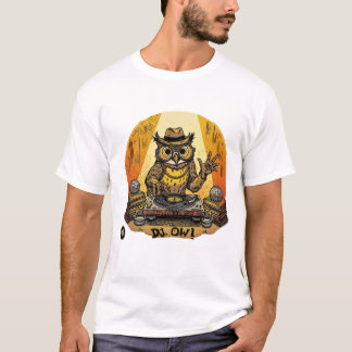 Groovy DJ Owl: Das Nachtleben Vibes T-Shirt