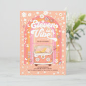 Groovy Eleven ist ein Vibe Van Bus zum 11. Geburts Einladung (Stehend Vorderseite)