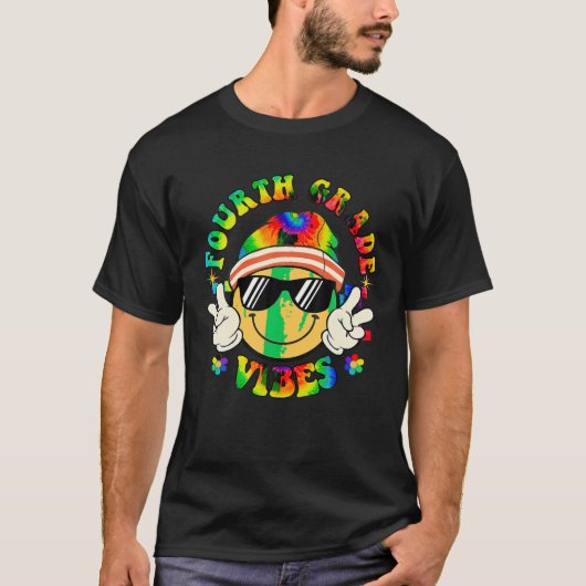 Groovy Fourth Grade Vibes Smile Face Gefärbte Kraw T-Shirt (Vorderseite)