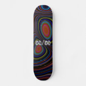 Groovy Fraktal Artwork mit Skate Trick 50/50 Skateboard (Vorderseite)