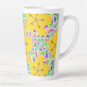 Groovy Gelbes Blumen Disco-Design Milchtasse (Rechts)