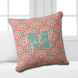 Groovy Geometric Floral Kissen<br><div class="desc">Ihr Monogramm und Ihr Vorname unterstreichen ein Retro-Blumenmuster und geometrisches Muster in einer zarten Farbpalette,  dieses Kissen macht Spaß für Sie,  Ihre Kinder,  Uni-Schlafzimmer oder als Geschenk. (Sie können das Monogramm und den Vornamen entfernen,  die Personalisierung einfach leer verlassen.)</div>