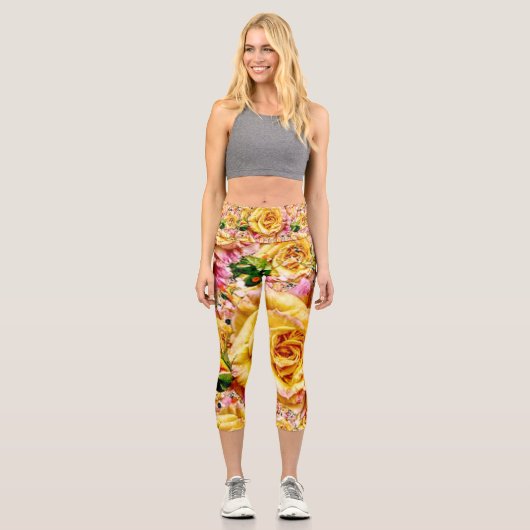 Groovy Golden Rose Opulence: Capri Leggings (Vorderseite)