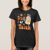 Groovy Halloween Trick or Teach Retro Floral Ghost T-Shirt (Vorderseite)