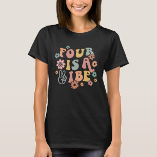 Groovy Hippie 4 ist ein Vibe Boy 4. Geburtstag Par T-Shirt