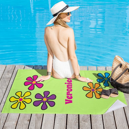Groovy Hippie Blume Individuelle Name Strandtuch