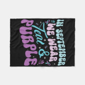 Groovy im September tragen wir Aquamarinen und Lil Fleecedecke (Vorderseite (Horizontal))