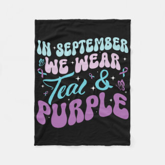 Groovy im September tragen wir Aquamarinen und Lil Fleecedecke