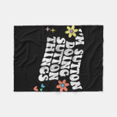 Groovy Im Sutton Doing Sutton Things Funny Mthers Fleecedecke (Vorderseite (Horizontal))