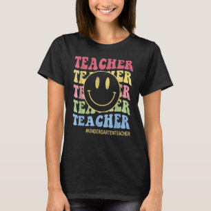 Groovy Kindergarten Vibes Retro Facebook Lehrer zu T-Shirt