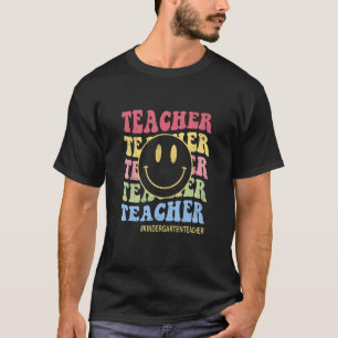 Groovy Kindergarten Vibes Retro Facebook Lehrer zu T-Shirt