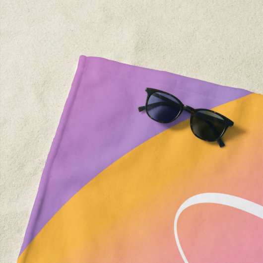 Groovy Lila Gradient | Name des Personalisierten S Strandtuch (Beispiel)
