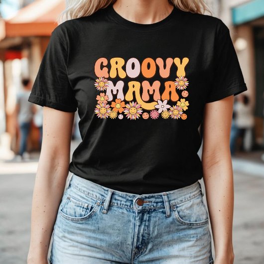Groovy Mama | Typografie Retro 70er Floral T-Shirt