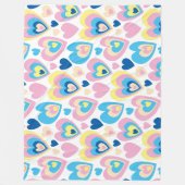 Groovy Modern Cute Pastel Pink Blue Yellow Hearts. Fleecedecke (Vorderseite)
