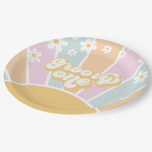 Groovy One pastel Retro Sunshine daisy boho Pappteller (Schrägansicht)