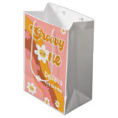 Groovy One Retro Vintag erster Geburtstag Mittlere Geschenktüte (Vorderseite Schrägansicht)