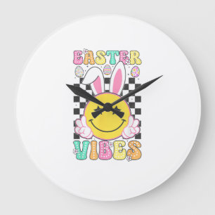 Groovy Oster Vibes Bunny Ostertag Lächeln Gesicht  Große Wanduhr