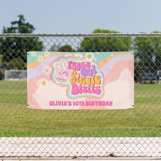 Groovy Peace Out Single Digits 10. Zeichen Banner (Insitu)