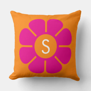 Groovy Pink Daisy mit Custom Orange Monogram Kissen