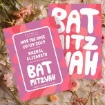 Groovy Pink Waves Custom Bat Mitzvah Save The Date<br><div class="desc">Perfekte Karte, um eine Fledermausmitzvah oder andere jüdische Feier anzukündigen und die Gäste Save the Date fragen! Handgefertigte Kunst für Sie mit Griffe auf der Vorder- und Rückseite! (Karo Shop oder DM für BAR/BAT Optionen) VOLL KUNSTBAR! Klicken Sie auf "Personalisieren" oben, um den Text zu bearbeiten. Klicken Sie auf "Bearbeiten...</div>