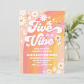 Groovy Rainbow 5. Geburtstagseinladung Einladung (Stehend Vorderseite)