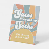 Groovy rät wie viele Socken Retro Baby Duschspiel Sockelschild (Vorderseite)