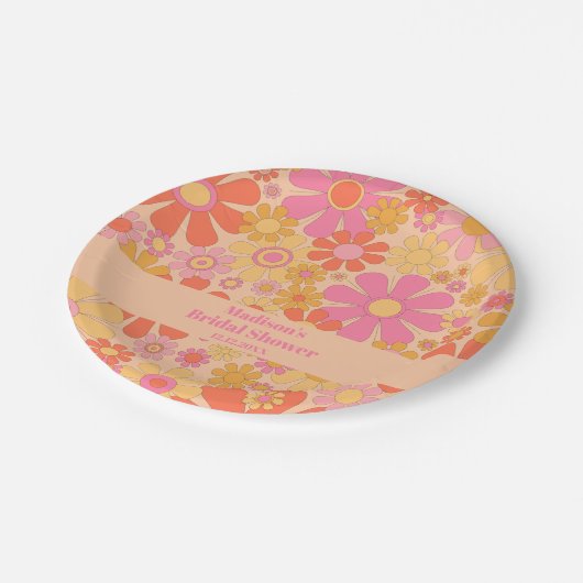Groovy Retro 60er 70er Blume Rosa und Gelb Pappteller (Schrägansicht)