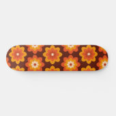 Groovy Retro 70er Boho Hippie Orange Blume Muster Skateboard (Horizontal)