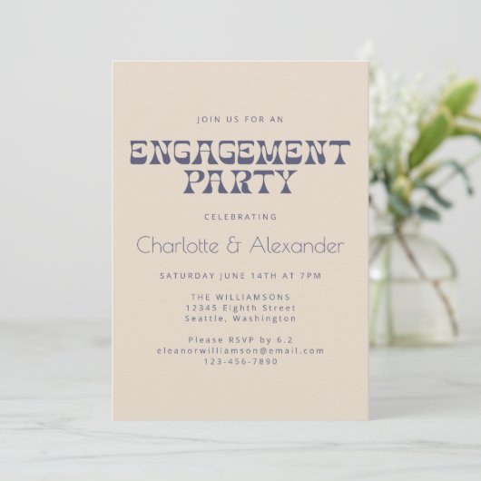 Groovy Retro 70er Design in Blue Engagement Party Einladung (Stehend Vorderseite)