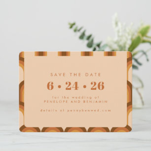 Groovy Retro 70er Design in Braun und Tan Wedding Save The Date