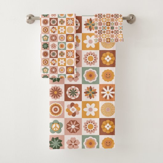 Groovy Retro-Blumenmuster Badhandtuch Set (Insitu)