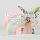 Groovy Retro Daisy Rainbow Birthday Dankeschön Kar Einladung (Stehend Vorderseite)