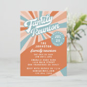 Groovy Retro Family Wiedersehen Ansammlung Einladu Einladung (Stehend Vorderseite)