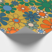 Groovy Retro Garden Blume 60er 70er Floral Pattern Geschenkpapier (Ecke)