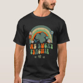 Groovy Retro One Lucky teacher Rainbow St Patrick' T-Shirt (Vorderseite)