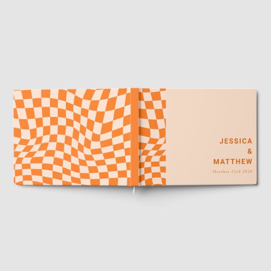 Groovy Retro Orange Abstrakter Karo Hochzeit maßge Gästebuch (Voll)