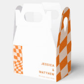 Groovy Retro Orange Abstrakter Karo Hochzeit maßge Geschenkschachtel (Geöffnet)