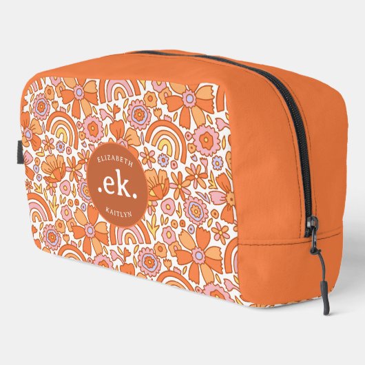 Groovy Retro Orange Florals Monogram Waschbeutel (Rechte Ecke)