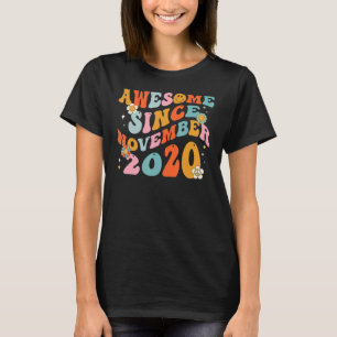 Groovy Retro Phantastisch seit 2020 2 Jahre alt 2. T-Shirt