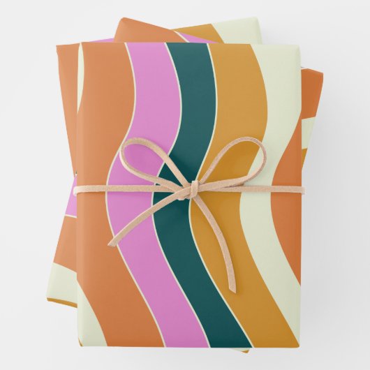 Groovy Retro Rosa und grüne Wavy Lines Geschenkpapier Set (Beispiel)