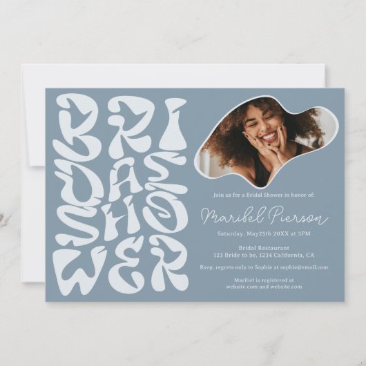 Groovy Retro Script Dusty Blue Foto Brautparty Einladung (Vorderseite)