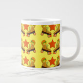 Groovy Retro Skate Pattern Jumbo-Tasse (Rechts)
